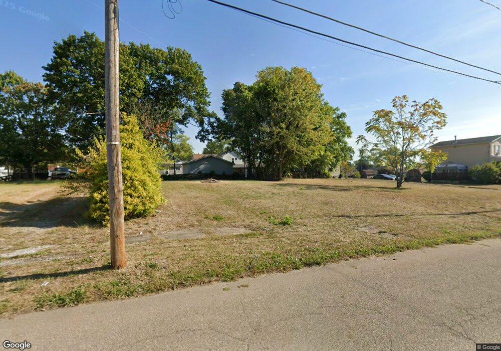 1213 5th St NE, Canton, OH 44704 - photo 1