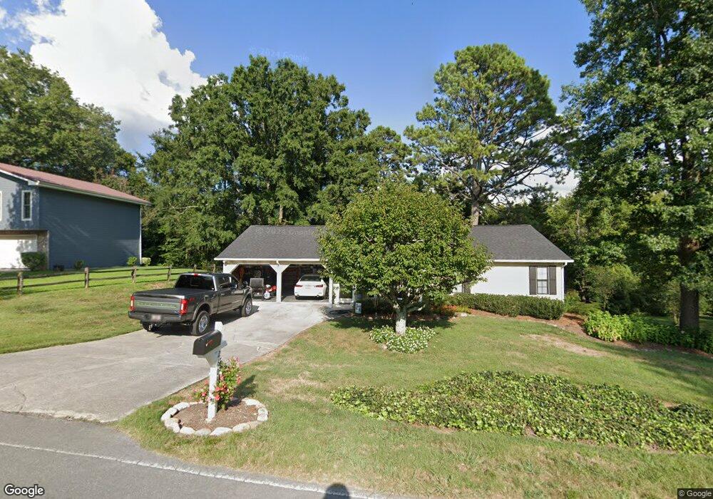2606 E Hillview Dr, Dalton, GA 30721 - photo 1