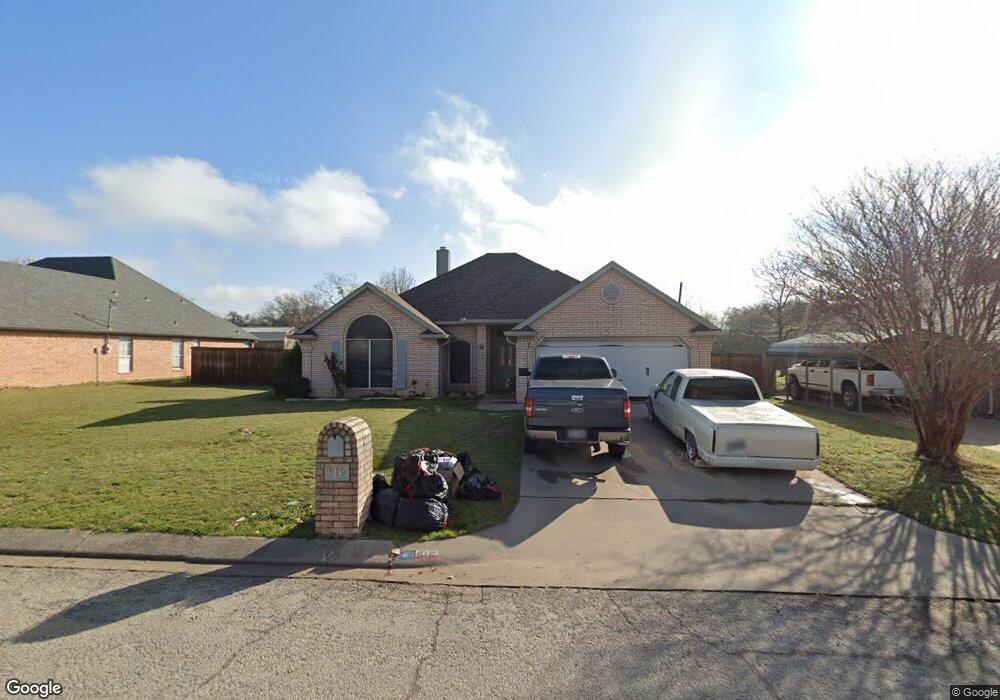 919 Sylvia St, Weatherford, TX 76086 - photo 1