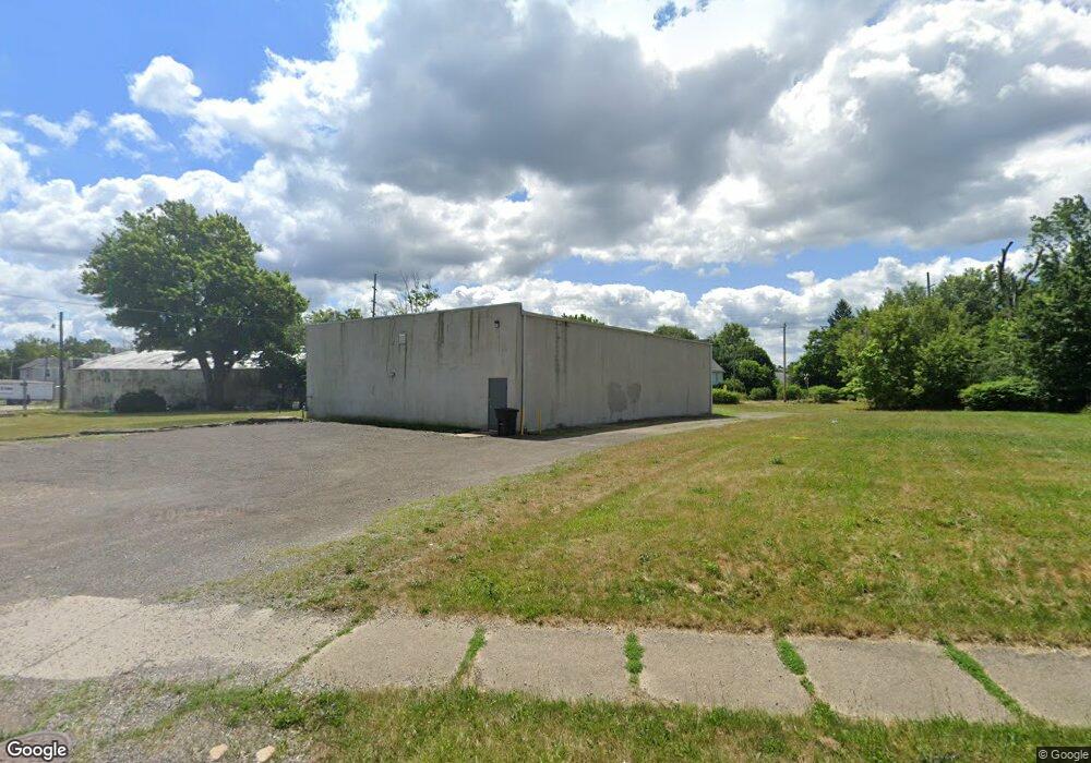 824 Lawrence Rd NE, Canton, OH 44704 - photo 1