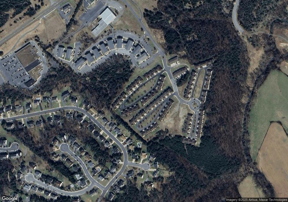 140 Tyler Cir unit D4, Strasburg, VA 22657 - photo 1