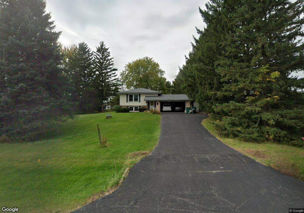 W172N10835 Division Rd, Germantown, WI 53022 - photo 1