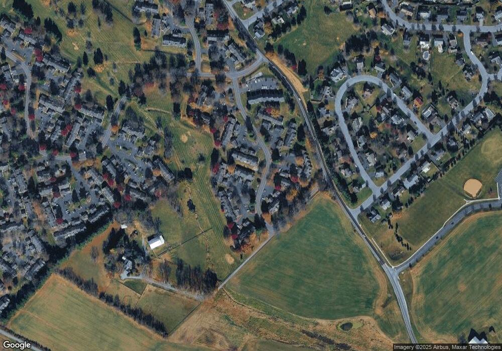 601 Barrington Ct, Palmyra, PA 17078 - photo 1