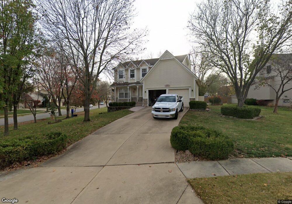 5134 Roberts St, Shawnee, KS 66226 - photo 1