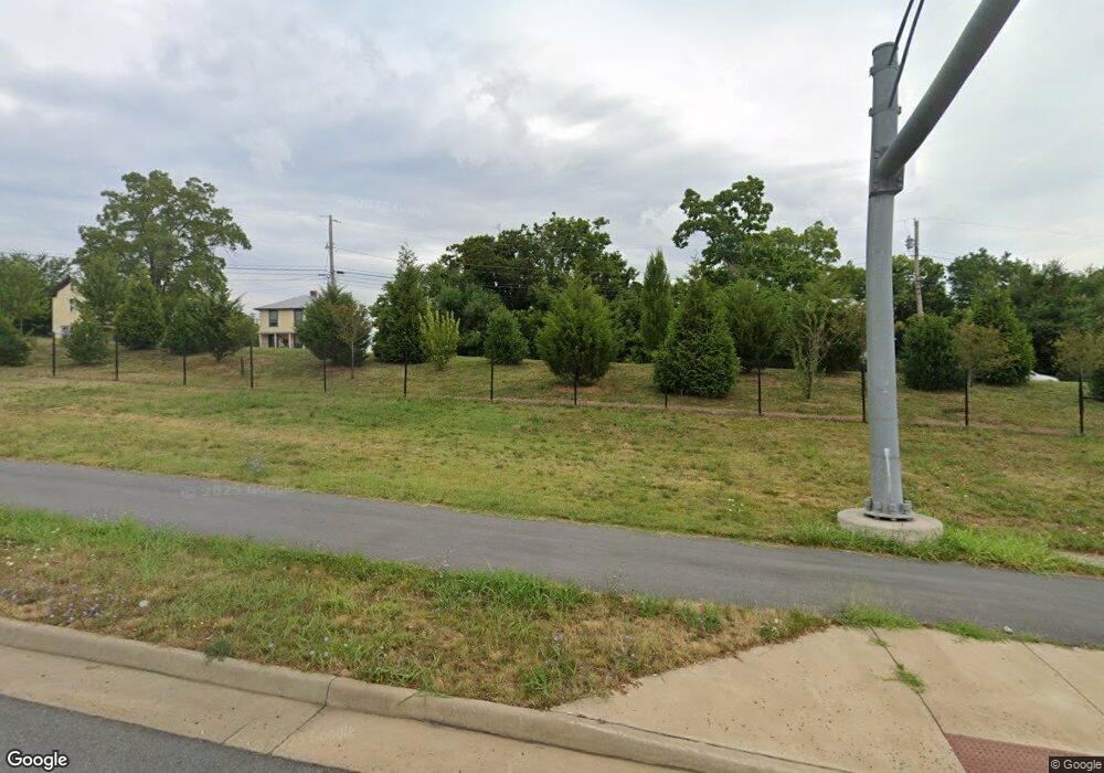 52 W Strasburg Rd, Front Royal, VA 22630 - photo 1