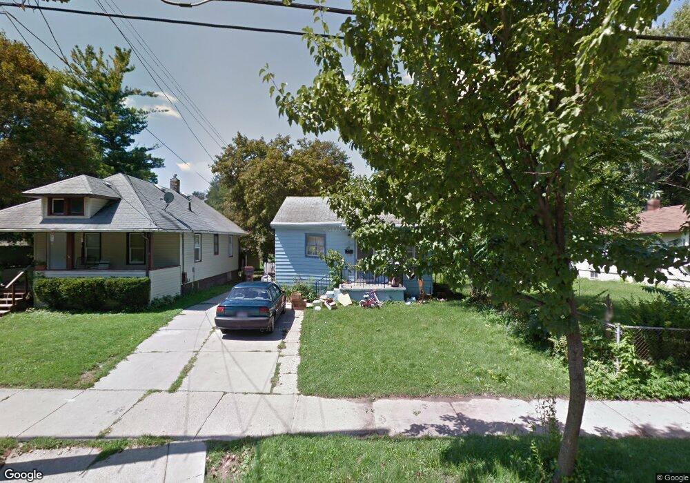 1321 Robertson Ave, Lansing, MI 48915 - photo 1