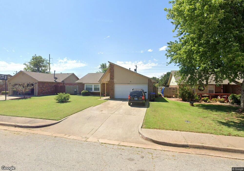 702 Silver Maple Ln, Noble, OK 73068 - photo 1