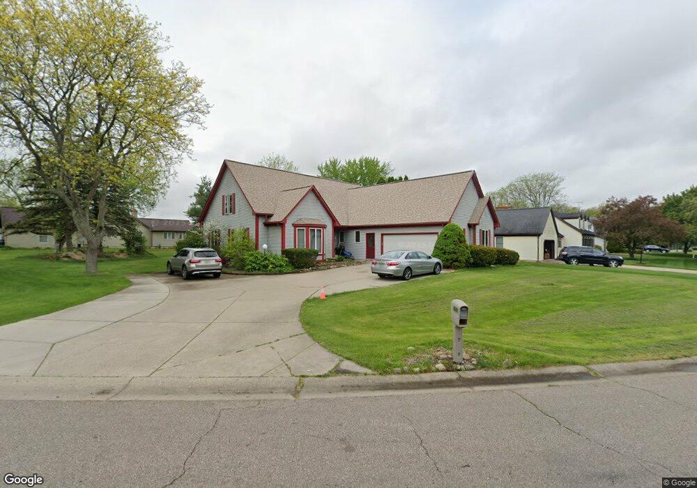 1261 Heatherwoode Rd, Flint, MI 48532 - photo 1