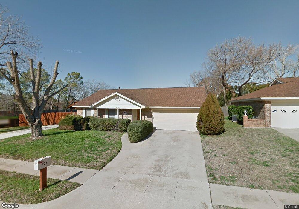 928 Hillside Ct, Bedford, TX 76022 - photo 1