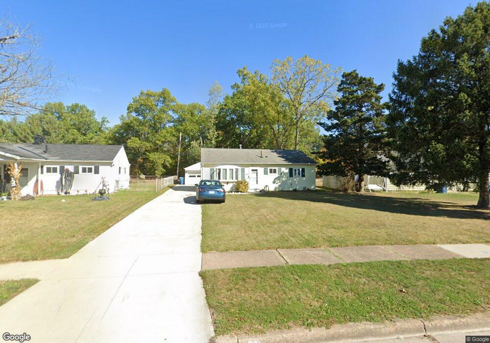 2915 Riverside Dr, Lorain, OH 44055 - photo 1