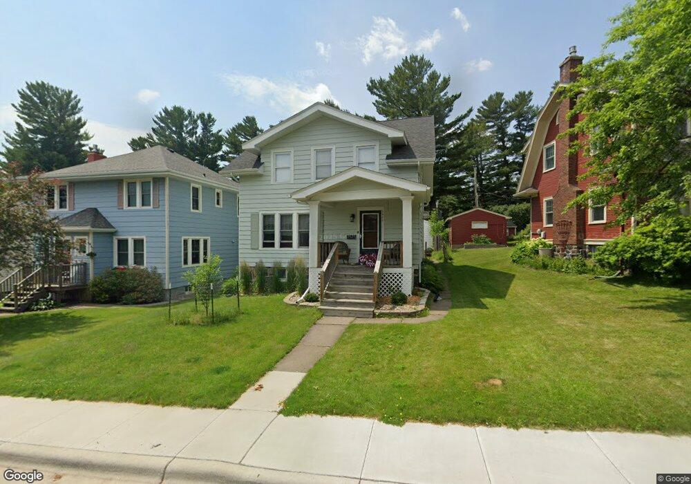 1011 Grandview Ave, Duluth, MN 55812 - photo 1