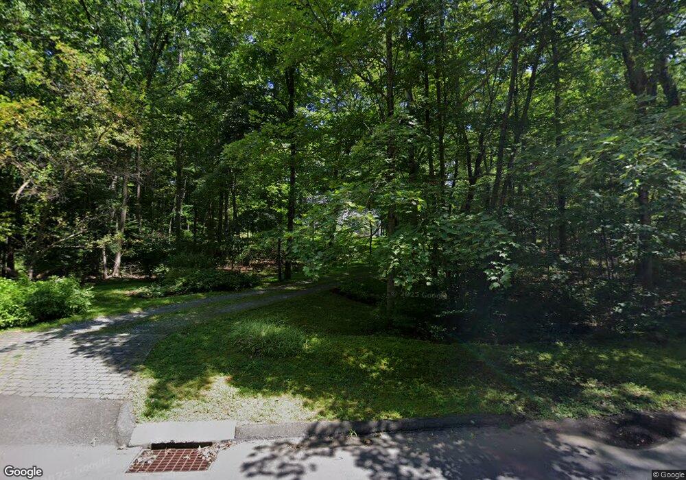 32 Drummer Ln, Redding, CT 06896 - photo 1