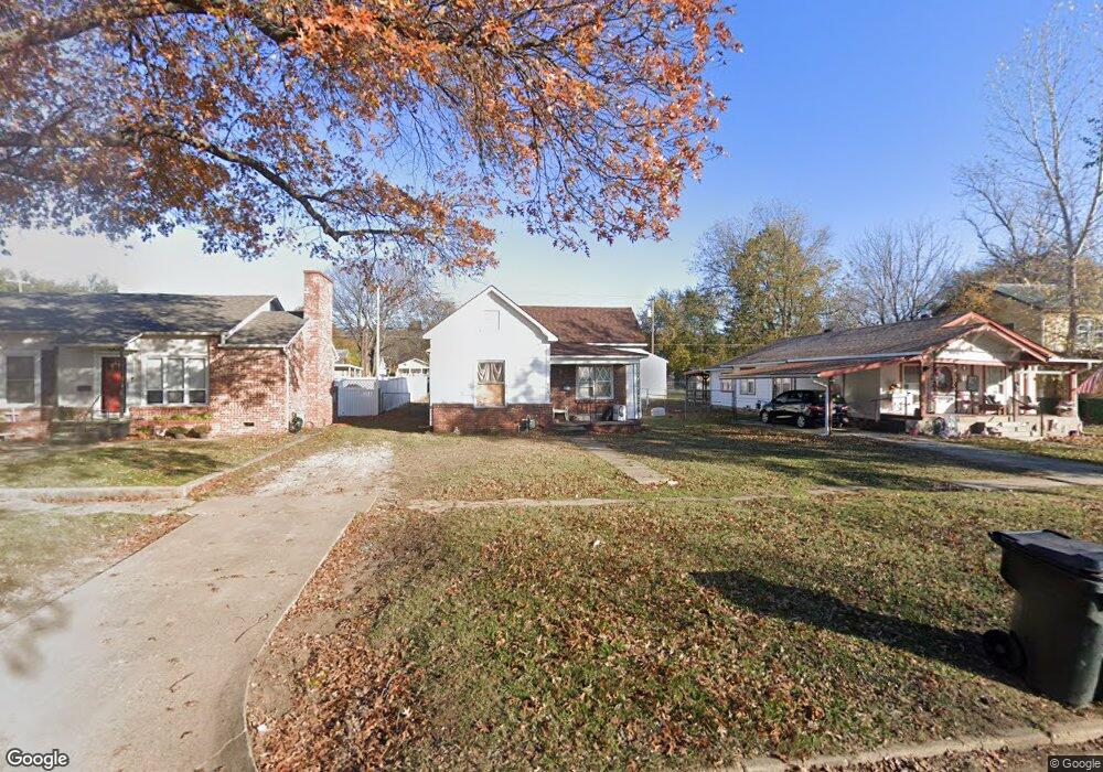 808 W Division St, Henryetta, OK 74437 - photo 1