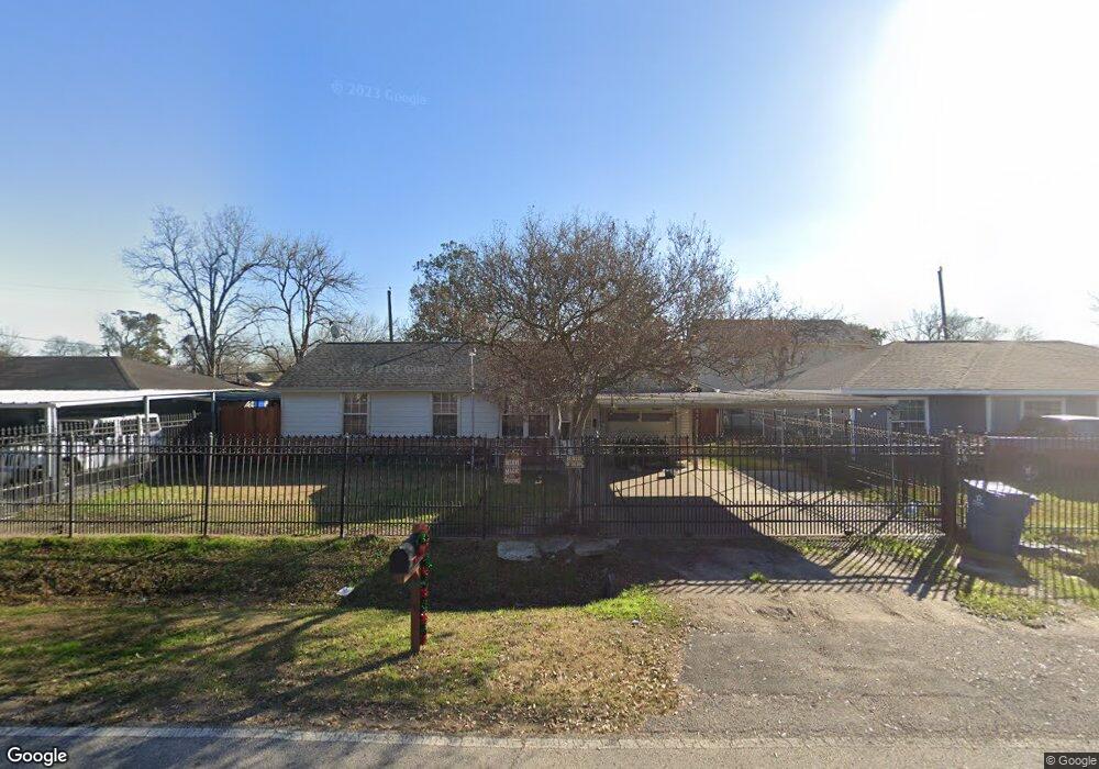 2206 Mooney Rd, Houston, TX 77093 - photo 1