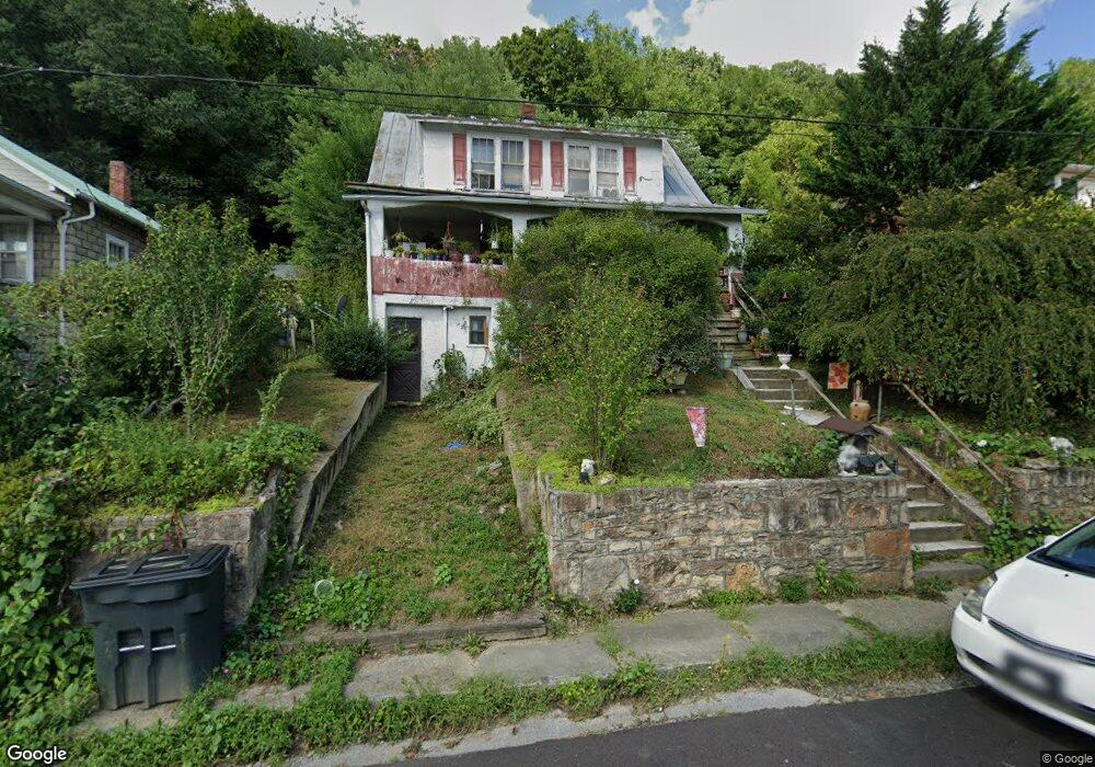 309 Wilkes St, Berkeley Springs, WV 25411 - photo 1