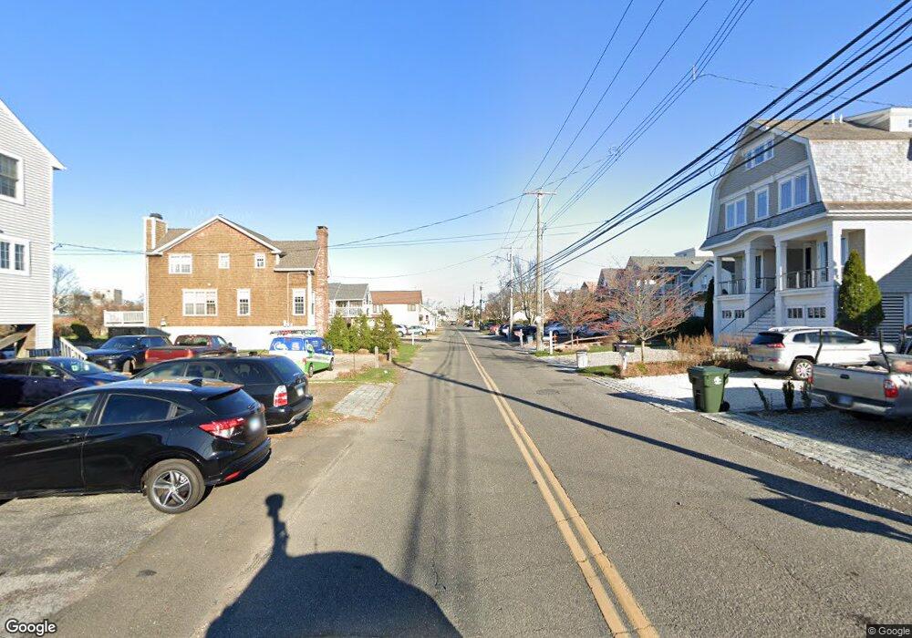 1235-1236 Fairfield Fairfield Beach Rd, Fairfield, CT 06824 - photo 1