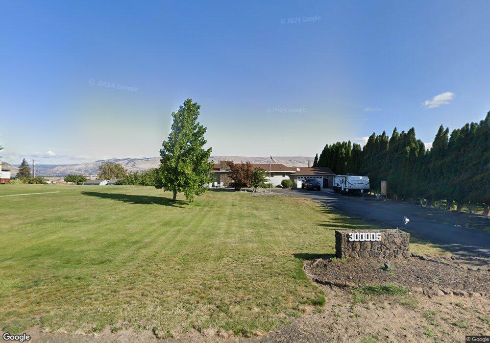 3005 E 13th St, the Dalles, OR 97058 - photo 1