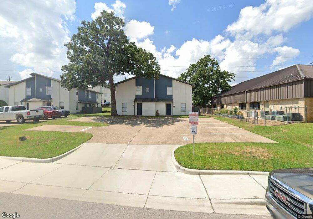 804 Autumn Cir unit AD, College Station, TX 77840 - photo 1