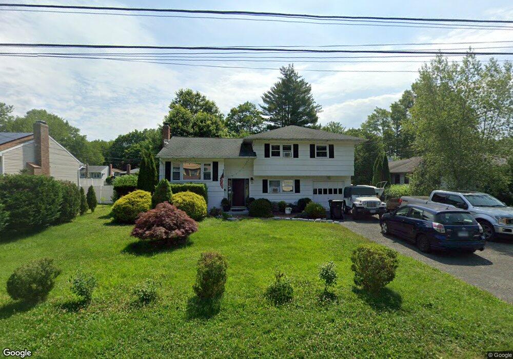 30 Alderwood Dr, West Hartford, CT 06117 - photo 1