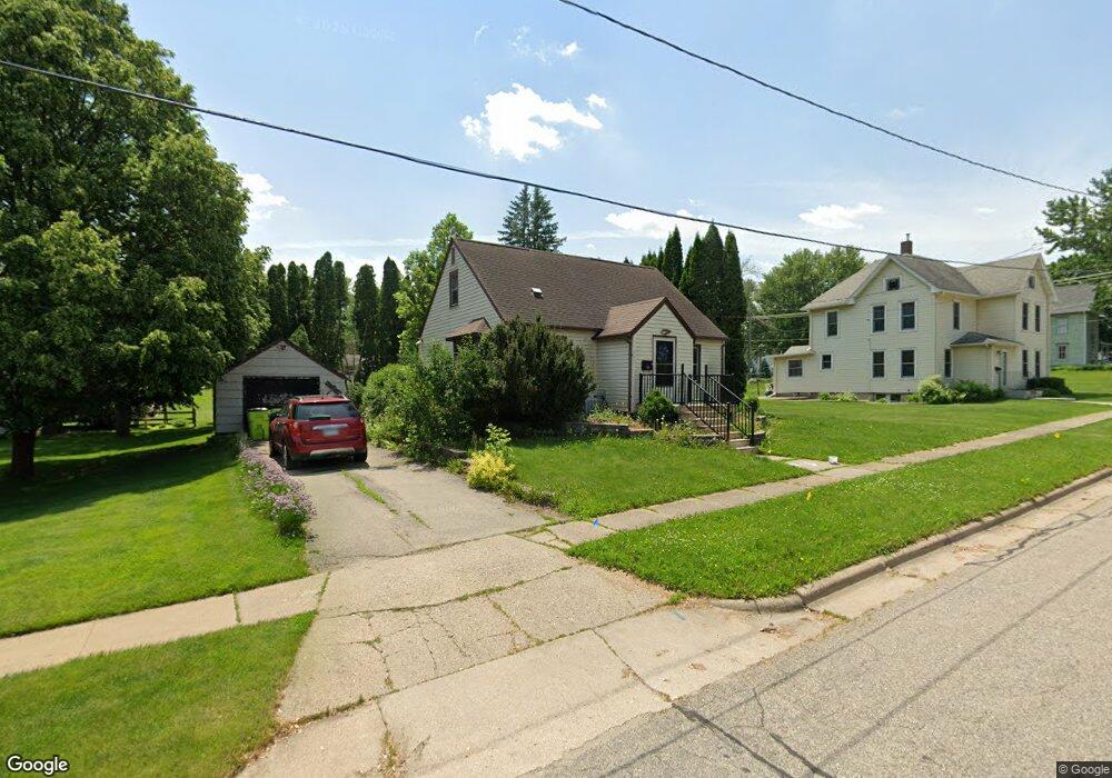 735 W 4th St, Zumbrota, MN 55992 - photo 1