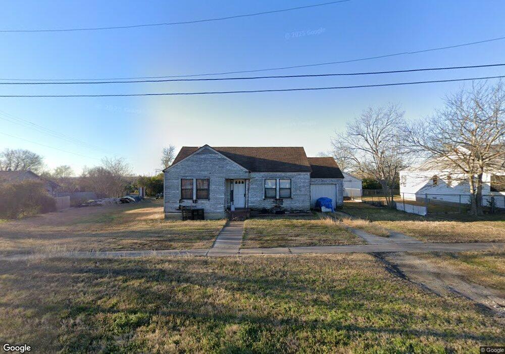 1901 E Adams Ave, Temple, TX 76501 - photo 1