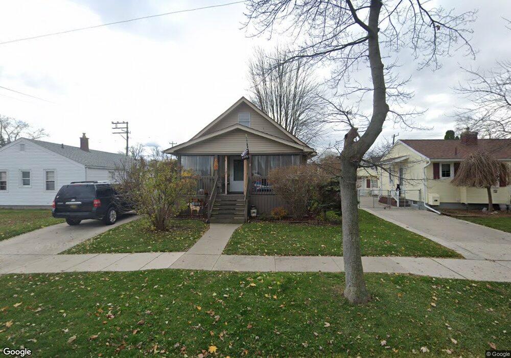 2008 White St, Port Huron, MI 48060 - photo 1