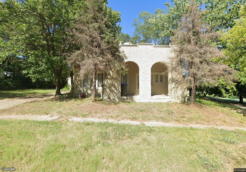 800 W 1st Ave, Topeka, KS 66603 - photo 1