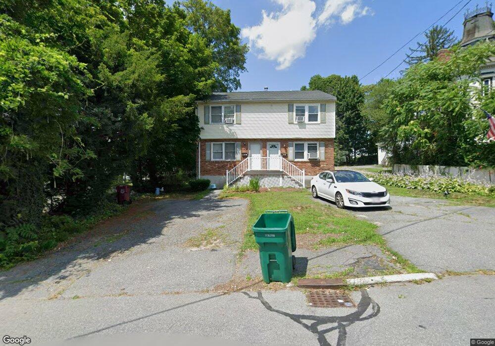 32B 11th St unit B,32, Lowell, MA 01850 - photo 1