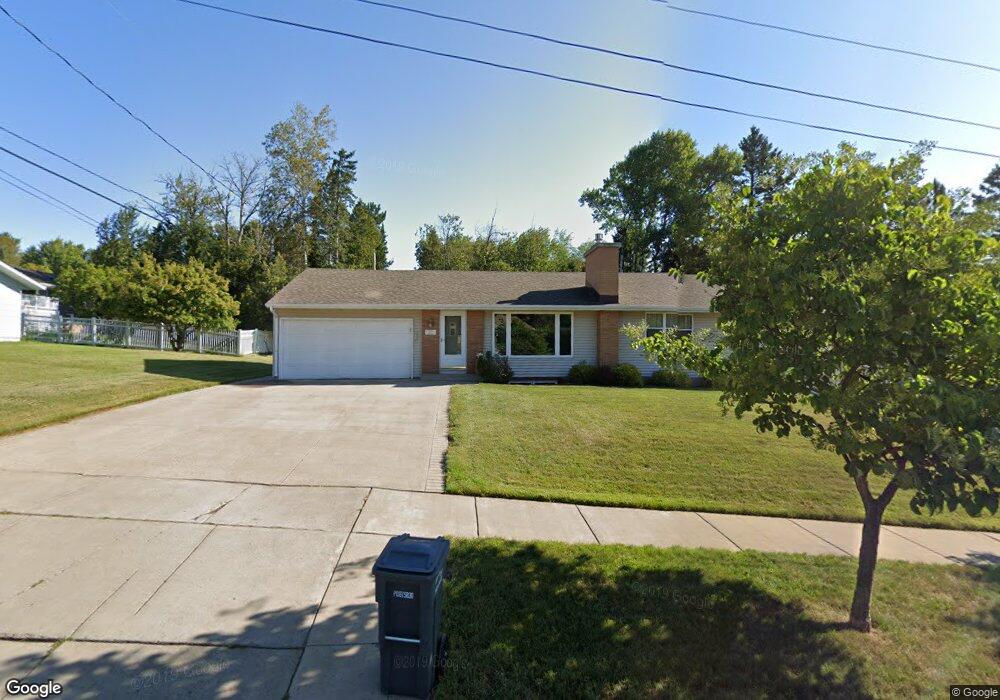 220 S 36th Ave E, Duluth, MN 55804 - photo 1