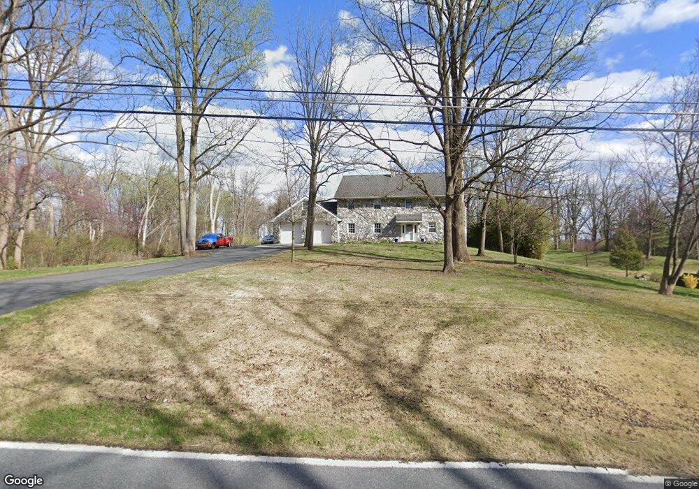 445 W Neversink Rd, Reading, PA 19606 - photo 1