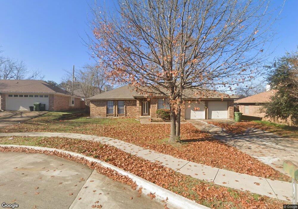 5349 Lynda Ct, North Richland Hills, TX 76180 - photo 1