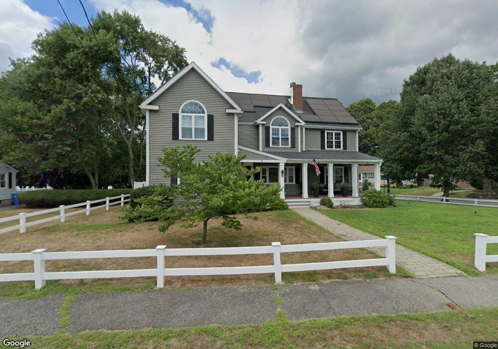 5 Arbor Ln, Waltham, MA 02451 - photo 1