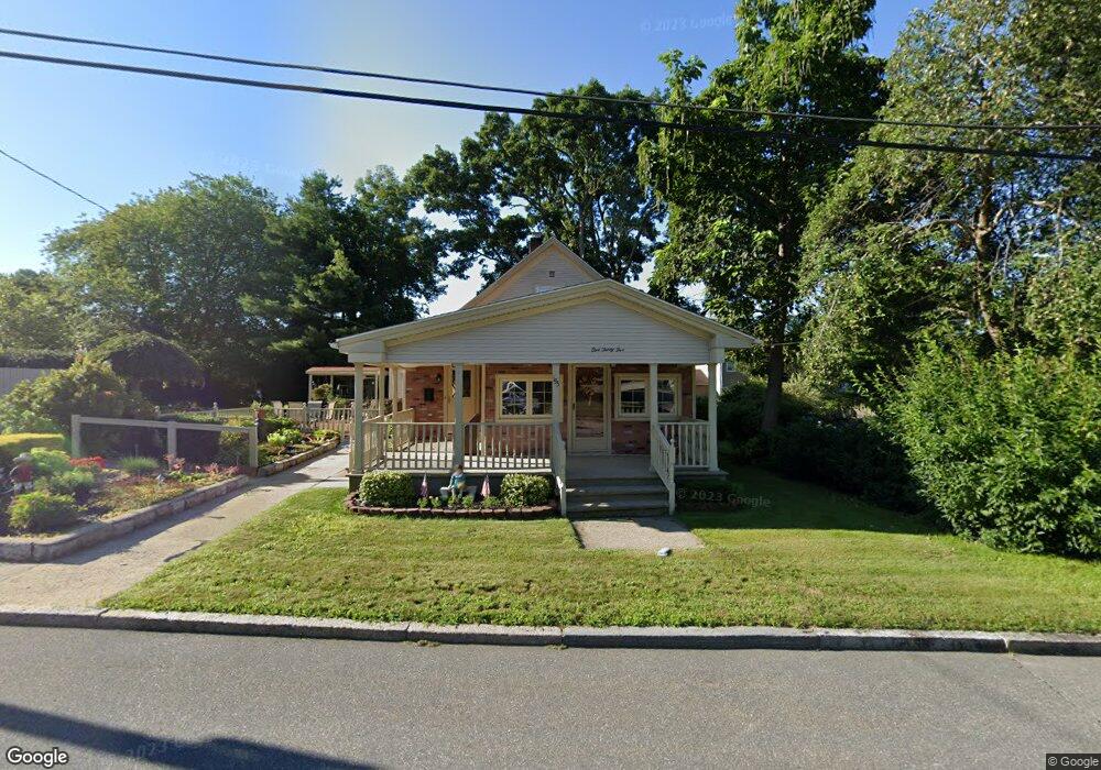 135 Hamilton St, Woonsocket, RI 02895 - photo 1