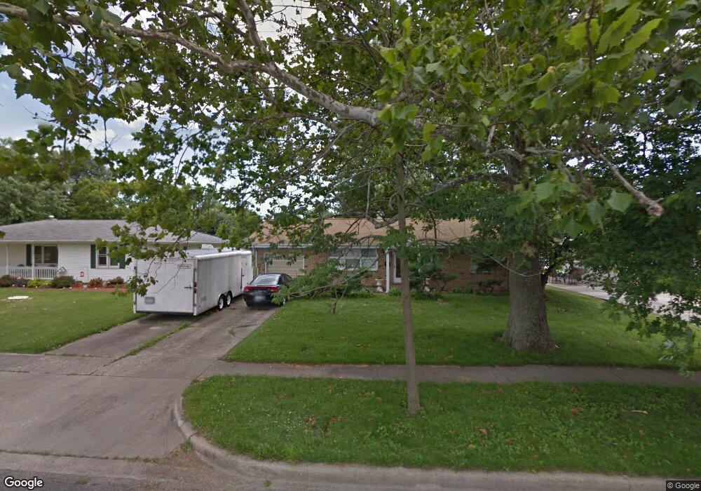 909 Rudy Ave, Mattoon, IL 61938 - photo 1