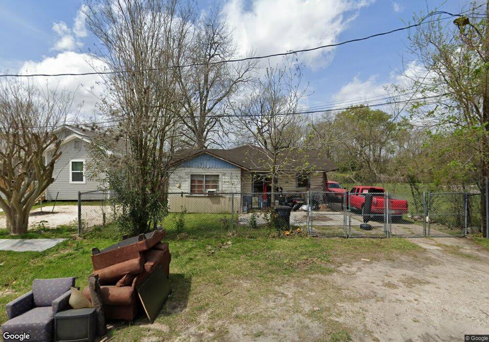 3027 Grovey St, Houston, TX 77026 - photo 1