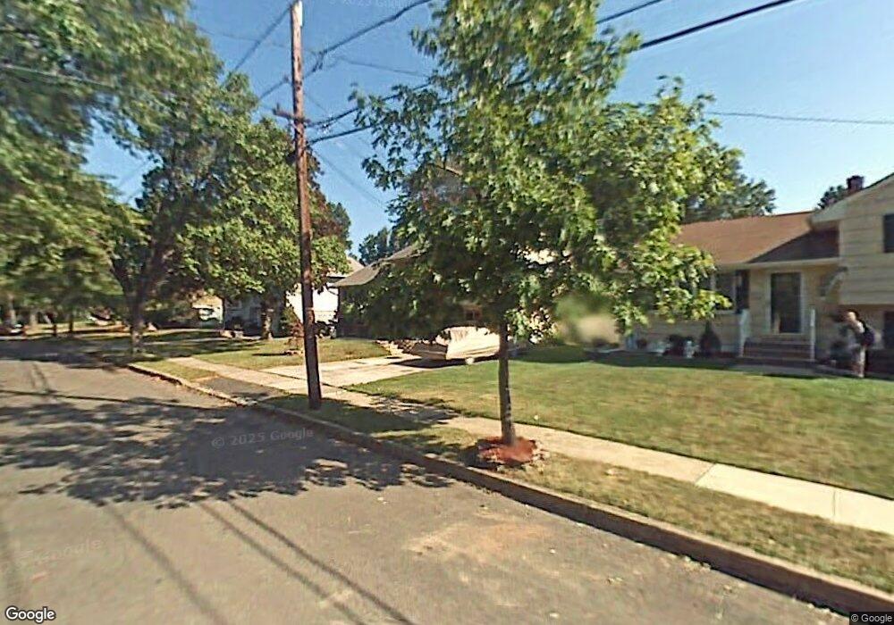 717 Cedar Crest Dr, Bound Brook, NJ 08805 - photo 1