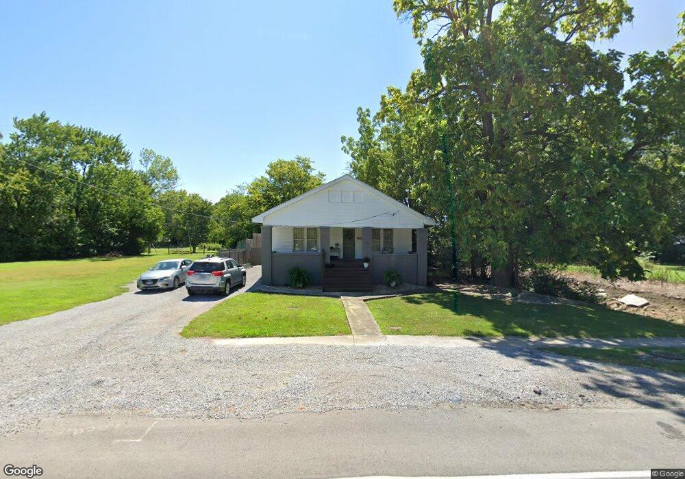 629 W Poplar St, Harrisburg, IL 62946 - photo 1