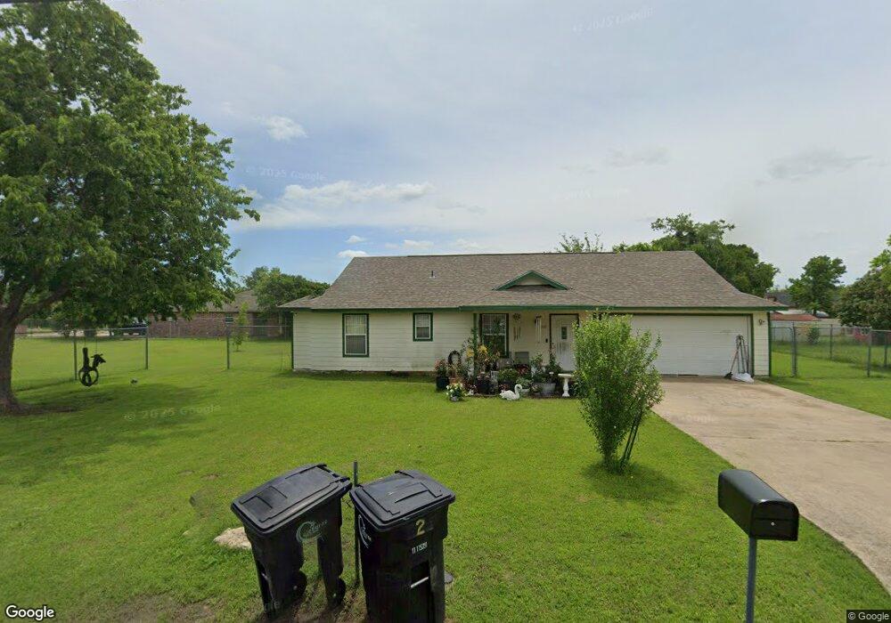 908 Boone St, Cleburne, TX 76031 - photo 1