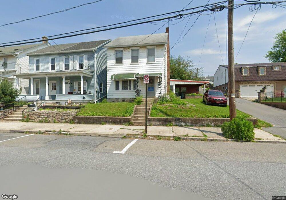 202 Chestnut St, Slatington, PA 18080 - photo 1