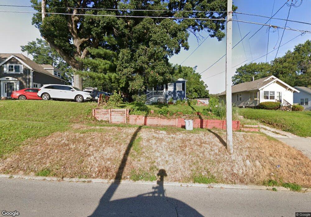 1618 30th St, Des Moines, IA 50310 - photo 1