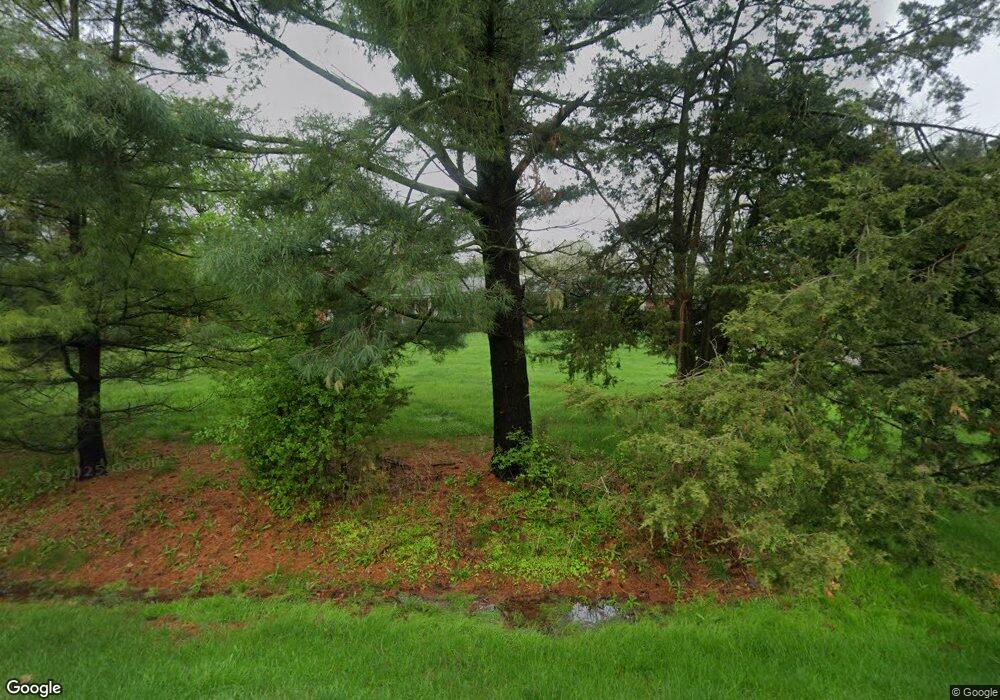 2780 Thedford Rd, Bloomfield Hills, MI 48304 - photo 1