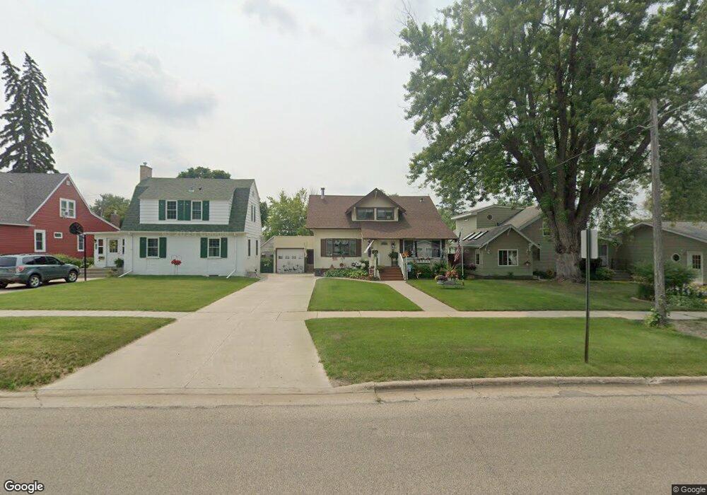 714 3rd St NE, Jamestown, ND 58401 - photo 1