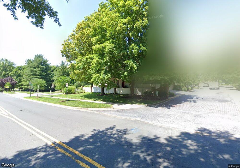 5700 Balsam Grove Ct, Rockville, MD 20852 - photo 1