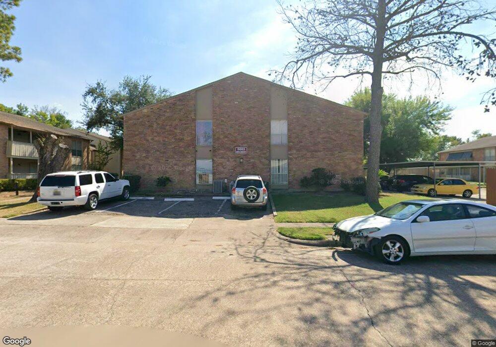 5665 Birchmont Dr unit A, Houston, TX 77091 - photo 1
