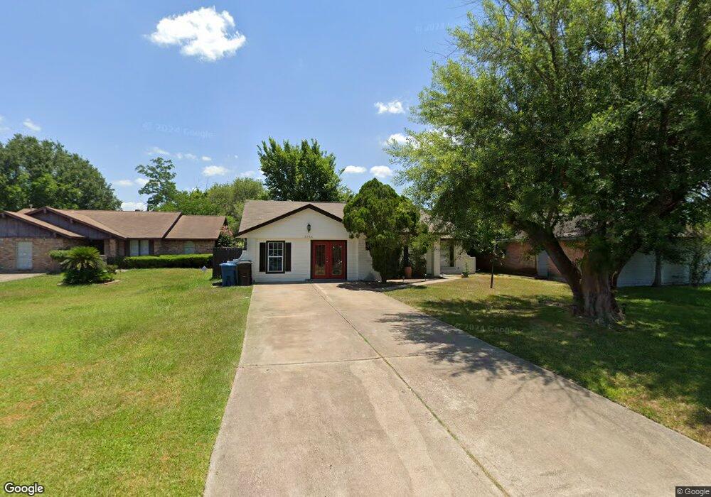 8766 Mickleton Dr, Houston, TX 77088 - photo 1