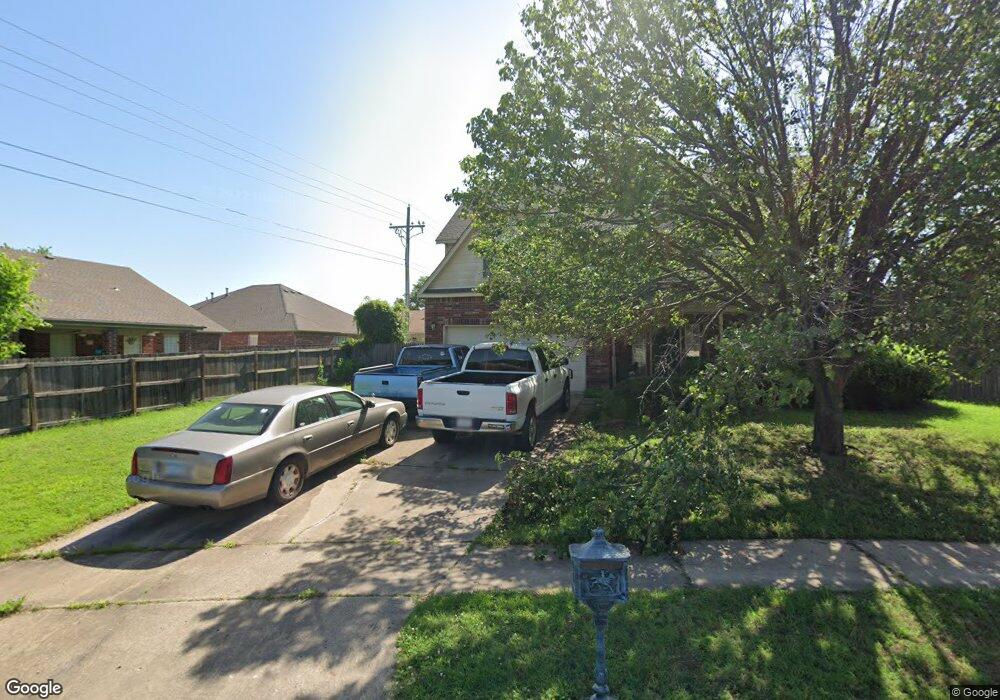 113 N Laurel Ave, Broken Arrow, OK 74012 - photo 1