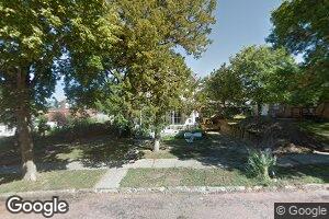 215 E Lawler Ave, Chamberlain, SD 57325