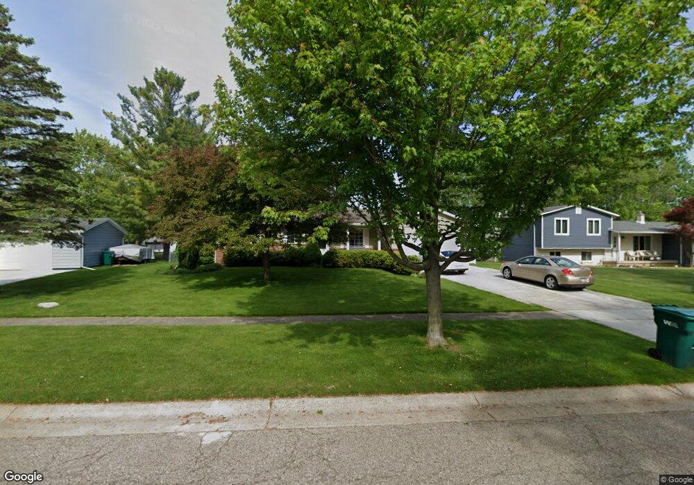 320 Windy Bluff, Flushing, MI 48433 - photo 1