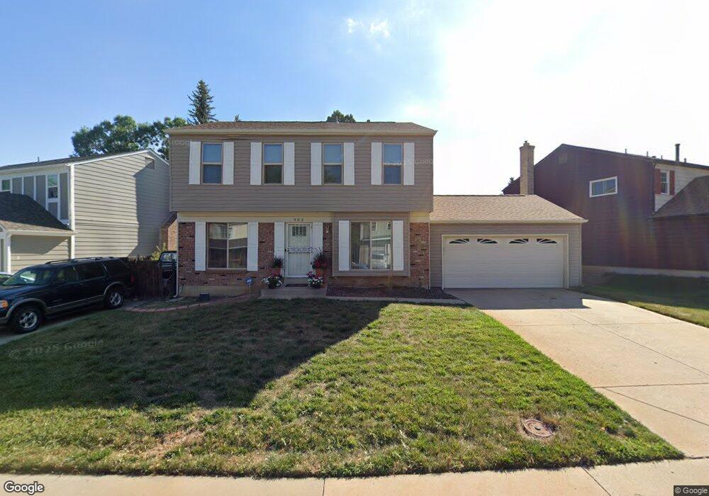 982 S Kittredge Way, Aurora, CO 80017 - photo 1