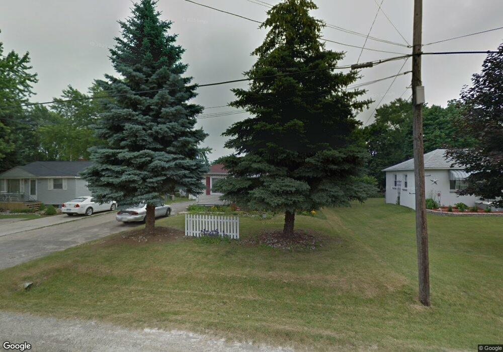 2073 Anoka St, Flint, MI 48532 - photo 1